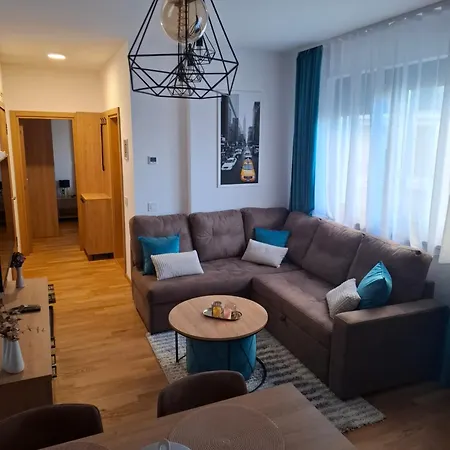 Pegi I Obi's Romantika Zlatibor