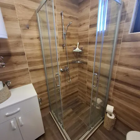 Apartament Pegi I Obi's Romantika