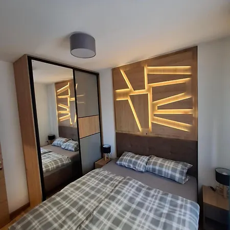 Pegi I Obi's Romantika *