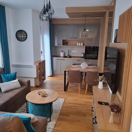 Apartament Pegi I Obi's Romantika
